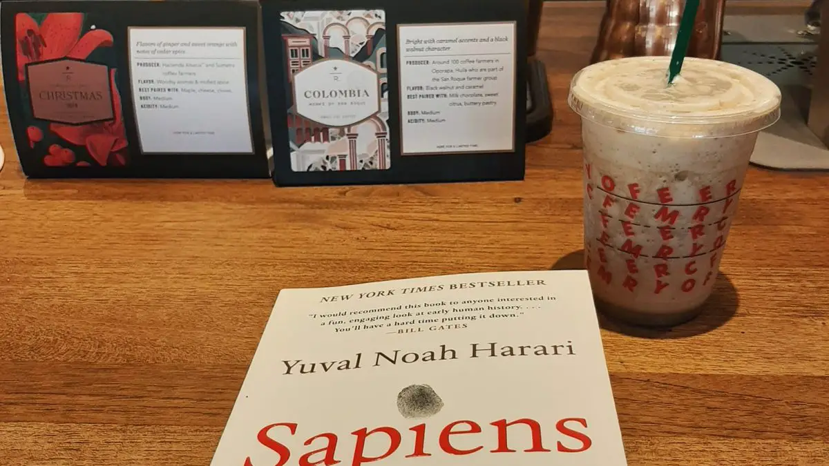 Book Review: Sapiens: A Brief History of Humankind by Yuval Noah Harari
