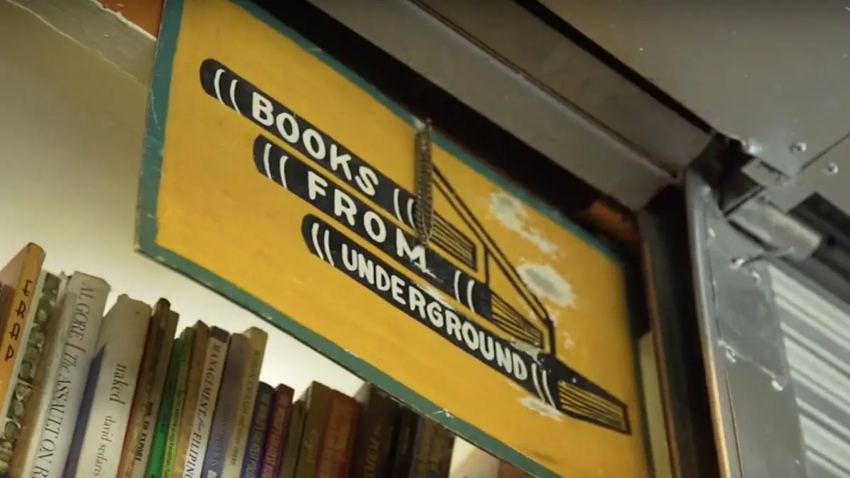 Lagusnilad Underpass: Books from Underground