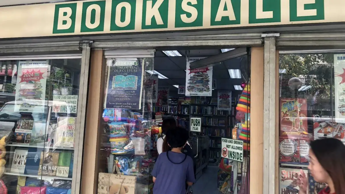 Run, Don’t Walk: Araneta City Booksale Clearance